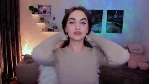 Snapshot of mellifluoustess chatting on December 2025 08:47:02 PM Tessa online show from December 2025 08:47:02 PM