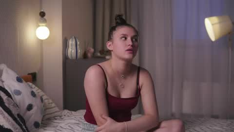 Lia online show from April 2026 03:28:02 PM