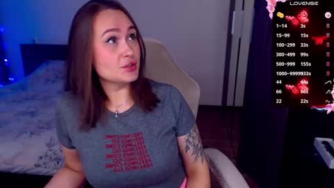 Snapshot of mellovell chatting on October 2025 11:17:02 PM Mel online show from October 2025 11:17:02 PM