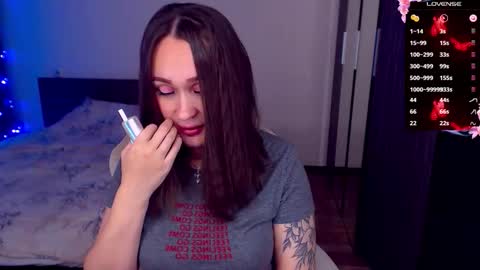 Snapshot of mellovell chatting on November 2025 08:34:02 PM Mel online show from November 2025 08:34:02 PM