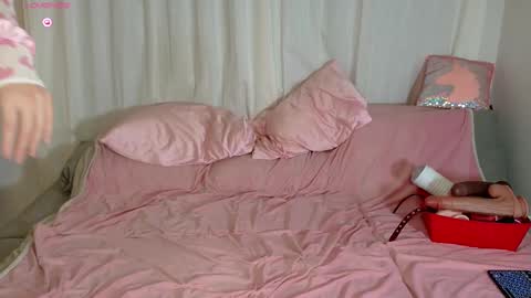 Snapshot of mellowditz chatting on November 2025 03:40:02 AM Melody Day online show from November 2025 03:40:02 AM