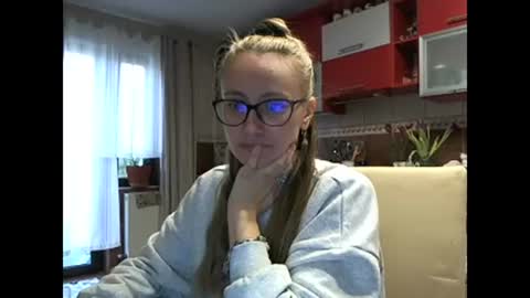 Melly online show from March 2025 07:32:01 AM