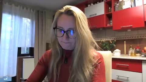 Melly online show from October 2025 06:24:02 AM