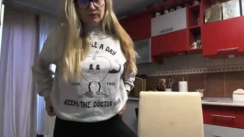 Melly online show from February 2026 06:57:02 AM