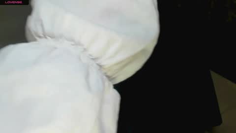 MelMooon online show from February 2025 01:09:02 PM