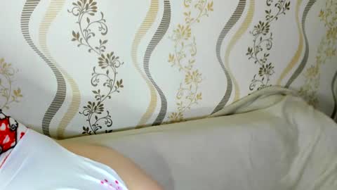 MelMooon online show from October 2025 07:21:02 PM