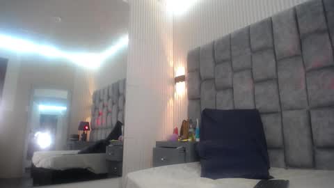 Debora online show from December 2025 09:21:02 PM