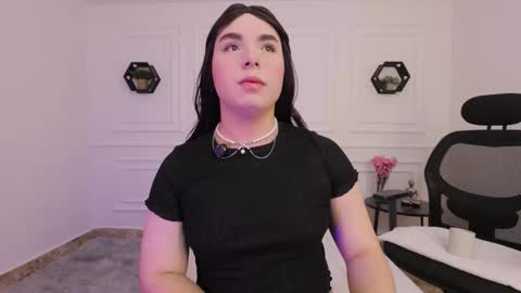 Snapshot of meloddysky chatting on November 2025 07:13:01 PM Meloddy online show from November 2025 07:13:01 PM