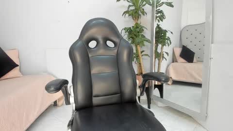 Melodi  online show from November 2025 11:21:02 AM