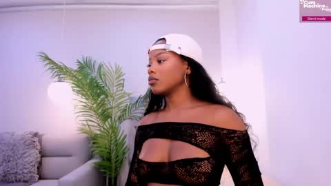 Snapshot of melodi_skye chatting on June 2026 04:39:01 AM Melodi Skye online show from June 2026 04:39:01 AM