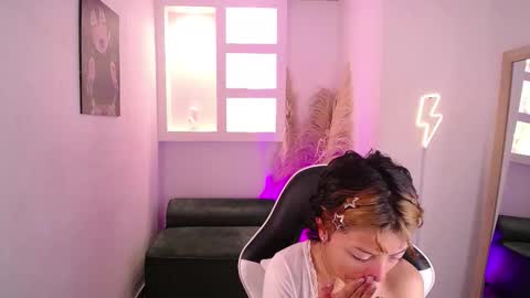 Snapshot of melody701583as chatting on February 2026 12:26:01 PM melody701583as online show from February 2026 12:26:01 PM