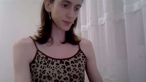 Snapshot of melody_gepards chatting on December 2025 06:56:02 PM Melody online show from December 2025 06:56:02 PM