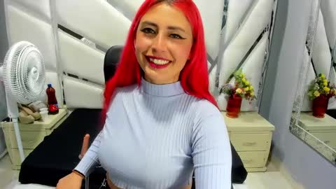 Snapshot of melody_klum chatting on December 2024 03:06:01 AM Melody online show from December 2024 03:06:01 AM