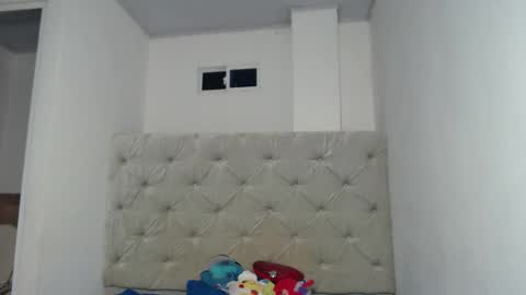 melody phillips online show from September 2025 08:47:02 AM