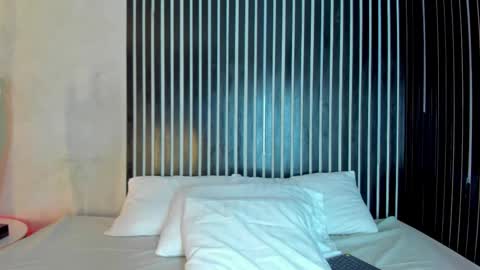 melody phillips online show from March 2026 06:28:02 AM