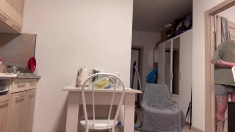 melody_song online show from January 2026 04:16:01 AM