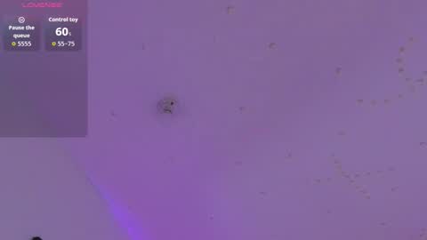 Snapshot of melody_suarez chatting on November 2025 11:04:02 PM MELODY online show from November 2025 11:04:02 PM