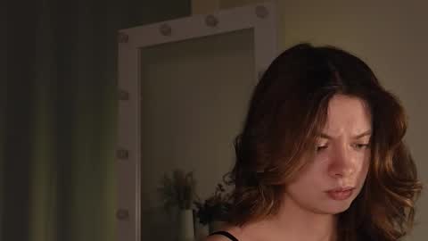 Snapshot of melodykey_x chatting on November 2025 03:05:01 PM melody online show from November 2025 03:05:01 PM