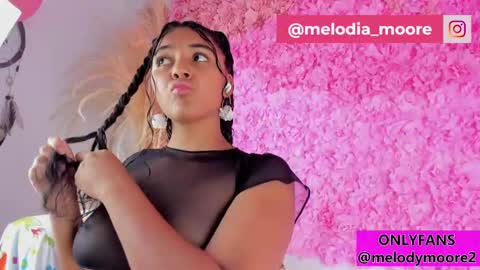 Melody online show from October 2025 10:18:02 PM