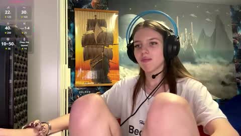 Snapshot of melonygriffen chatting on November 2025 12:38:01 PM Hi Im Aria 18 years old online show from November 2025 12:38:01 PM