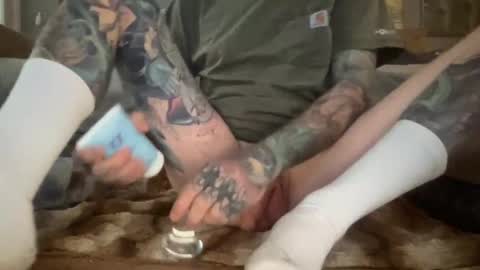 Snapshot of melt13 chatting on February 2025 05:28:01 PM melt13 online show from February 2025 05:28:01 PM