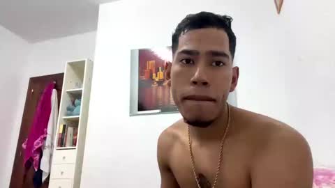 memolesta13 online show from December 2024 07:38:02 PM