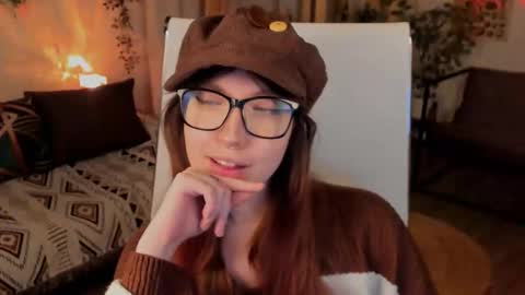 Mia online show from October 2025 03:32:01 PM