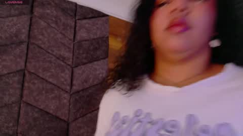  Memphis Williams  online show from April 2026 02:45:01 AM