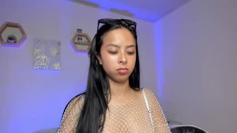 Snapshot of mencia_sharmaa chatting on September 2025 04:12:02 AM Menca of your love online show from September 2025 04:12:02 AM