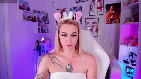 your kitty Amanda online show from September 2025 05:56:01 PM