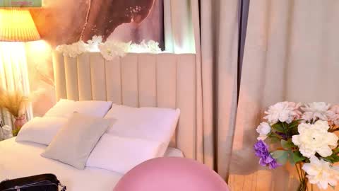 your kitty Amanda online show from September 2025 05:57:02 PM