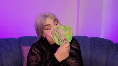 Snapshot of meow_boo chatting on February 2026 09:11:01 PM Aruz online show from February 2026 09:11:01 PM