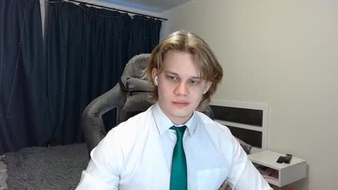 Mickey online show from December 2024 04:33:02 AM