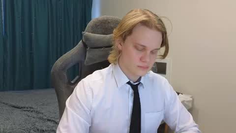 Mickey online show from February 2025 04:33:02 AM