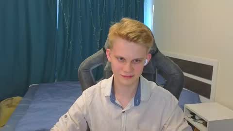 Mickey online show from September 2025 01:33:01 PM