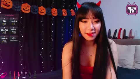 meowkami online show from October 2025 02:04:02 AM