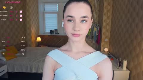 Snapshot of meoww_meows chatting on October 2025 12:06:01 PM Julie online show from October 2025 12:06:01 PM