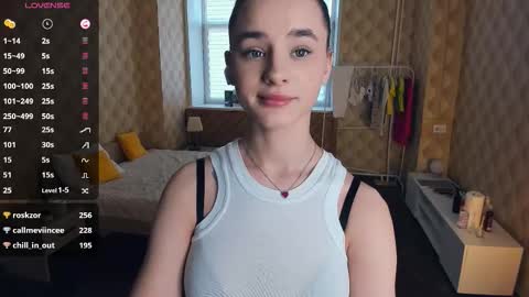 Snapshot of meoww_meows chatting on November 2025 09:31:01 AM Julie online show from November 2025 09:31:01 AM