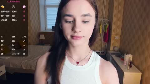 Snapshot of meoww_meows chatting on November 2025 11:11:01 AM Julie online show from November 2025 11:11:01 AM