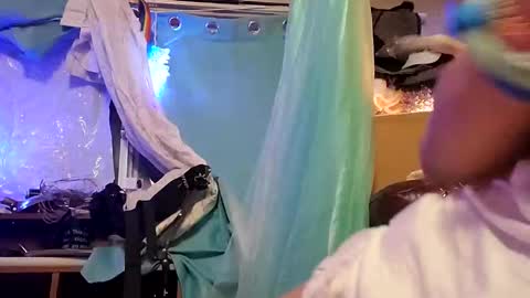 Snapshot of merelyalover chatting on January 2025 06:22:01 AM gurlnips online show from January 2025 06:22:01 AM