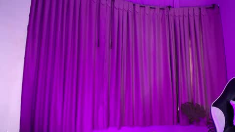 Snapshot of meridadunbroch chatting on November 2025 01:13:01 PM Merida online show from November 2025 01:13:01 PM