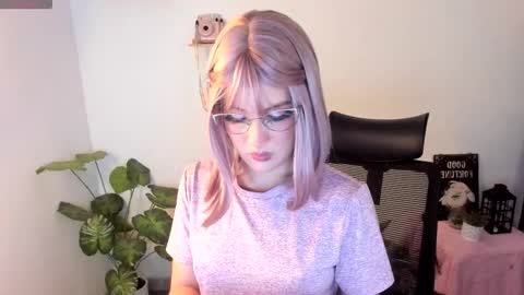 laura 3 i am independent model online show from November 2025 02:43:01 AM