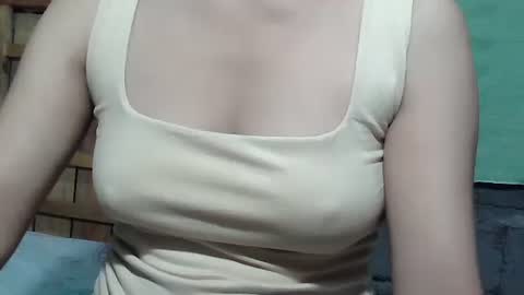 Snapshot of merietiny chatting on January 2025 08:02:01 AM merietiny online show from January 2025 08:02:01 AM