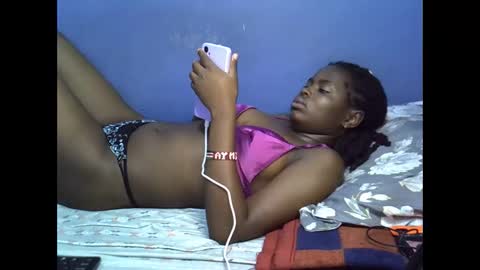 merlin_queen online show from November 2025 06:43:01 PM