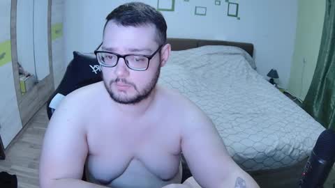 King and Queen online show from April 2026 06:43:01 PM