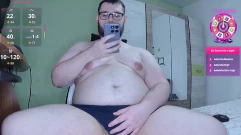 King and Queen online show from April 2026 07:19:01 PM