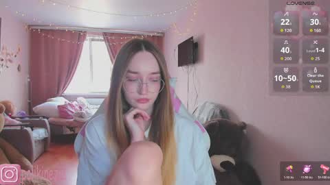 Snapshot of merryl_clark chatting on May 2026 11:37:02 AM Sara online show from May 2026 11:37:02 AM