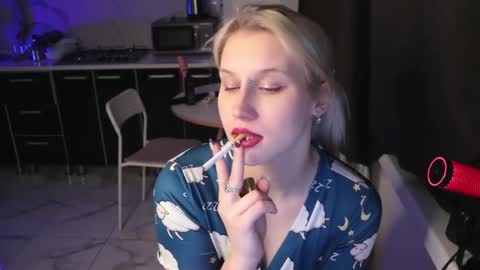 Snapshot of mertyxxx chatting on February 2026 10:17:02 PM Merty online show from February 2026 10:17:02 PM