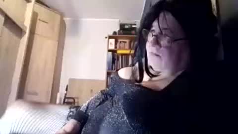 Snapshot of mery3881 chatting on September 2025 11:15:01 PM mery3881 online show from September 2025 11:15:01 PM