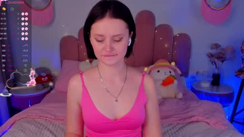 Anna online show from February 2025 09:54:01 AM